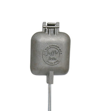 Load image into Gallery viewer, Square Jaffle Cast Iron Pie Iron - Original By Rome - Short Handles Rome closeup view
