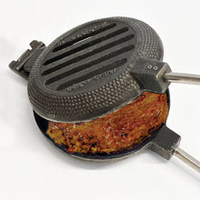 Load image into Gallery viewer, Single Burger Griller Cast Iron - Original By Rome