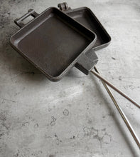 Load image into Gallery viewer, XL Square Pie Iron unhinged gray background