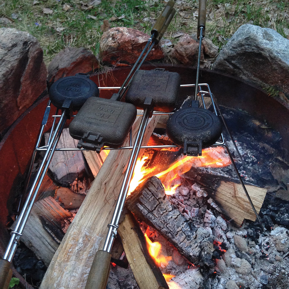 Pie Iron Campfire Stand Original By Rome 136