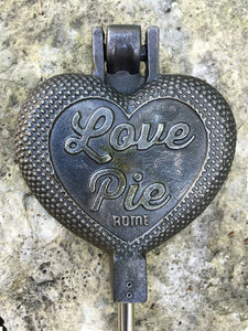 Love Pie Cast Iron - Original By Rome closeup product view 3