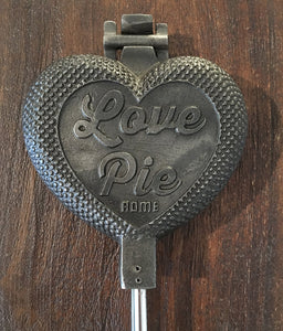 Love Pie Cast Iron - Original By Rome closeup product view 2