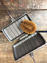 Load image into Gallery viewer, Pie Iron and Cast Iron Tawashi Natural Scrubbing Brush From Japan Kamenoko